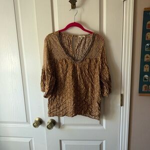 C18  Kori Brown and Tan Patterned Blouse